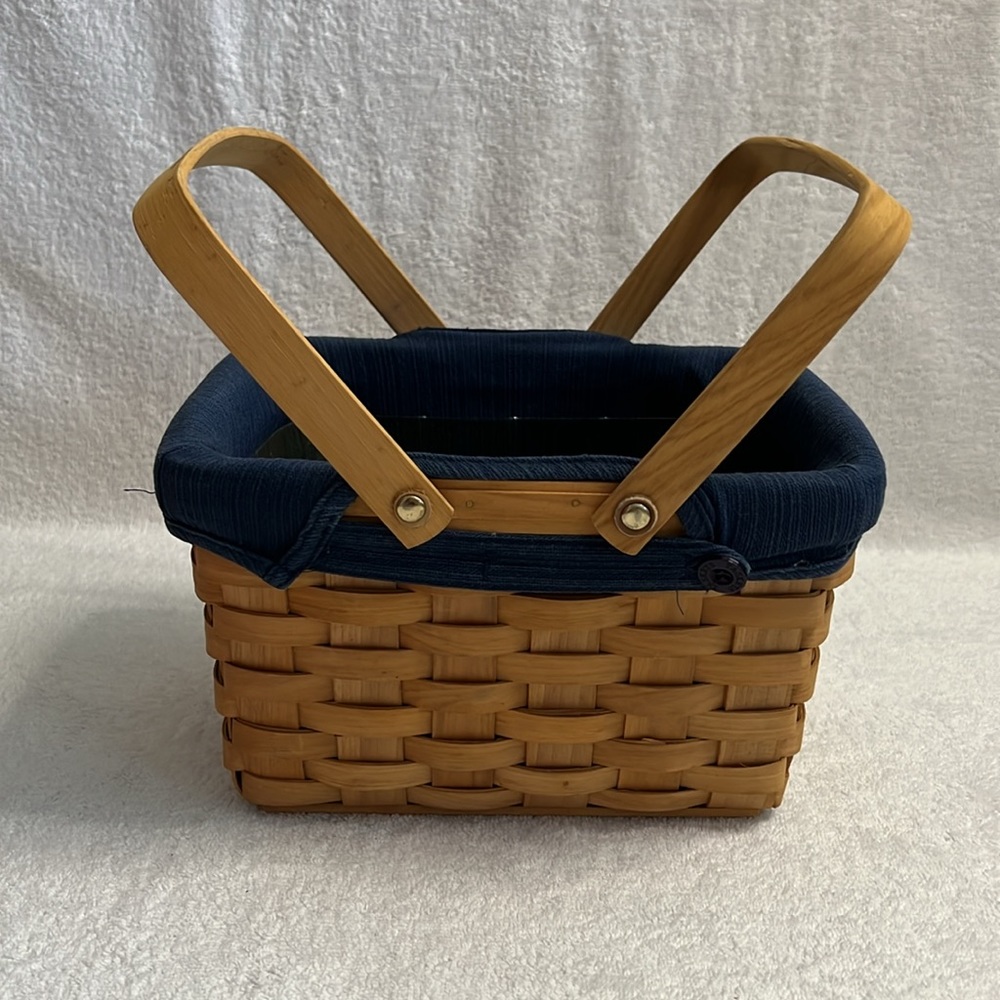 Taskets Renaissance Cloth Lined Basket